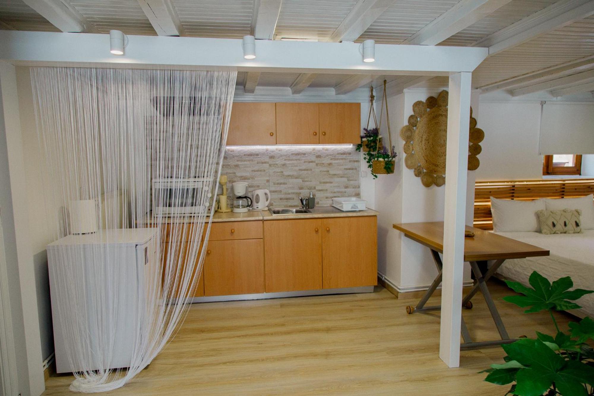 Yard- Family Retreat Apartment Corinth ภายนอก รูปภาพ